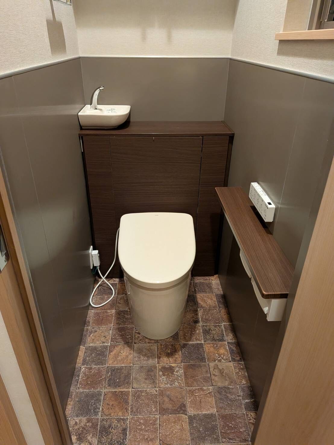 トイレ交換工事